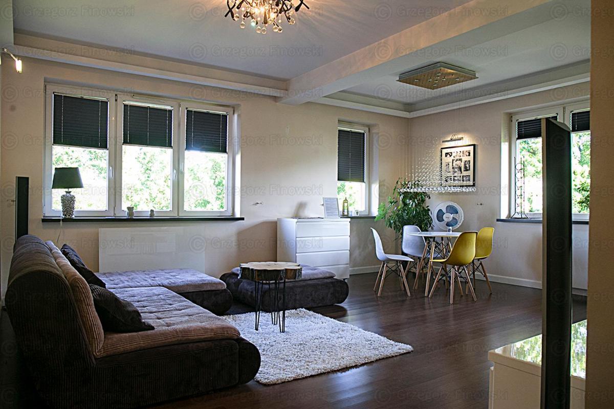 Apartment 6 Pietro *