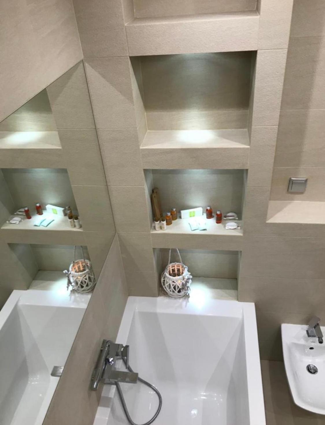 6 Pietro Apartment *